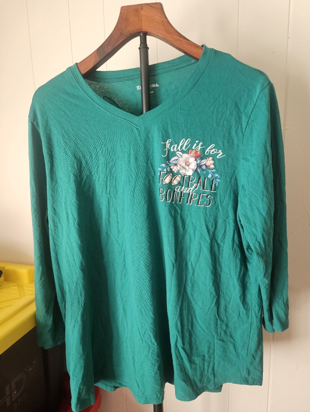 Kim Rogers Green V-Neck Long Sleeve Tee with Floral Football Graphic Size XL